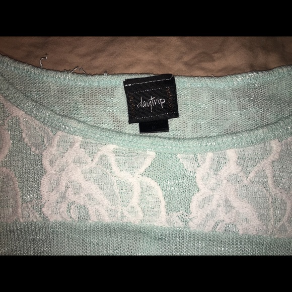 Women’s Daytrip Short Sleeve Sweater Top - Picture 3 of 3